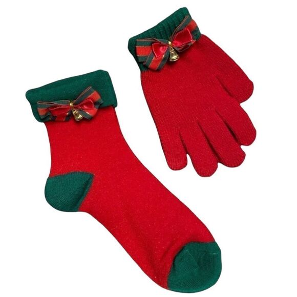 Vintage Holiday sock and glove set NWOT - Picture 1 of 2